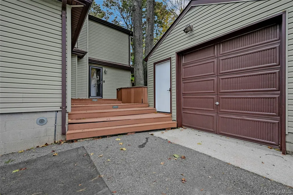 8 Margaret Avenue Nesconset NY 11767
