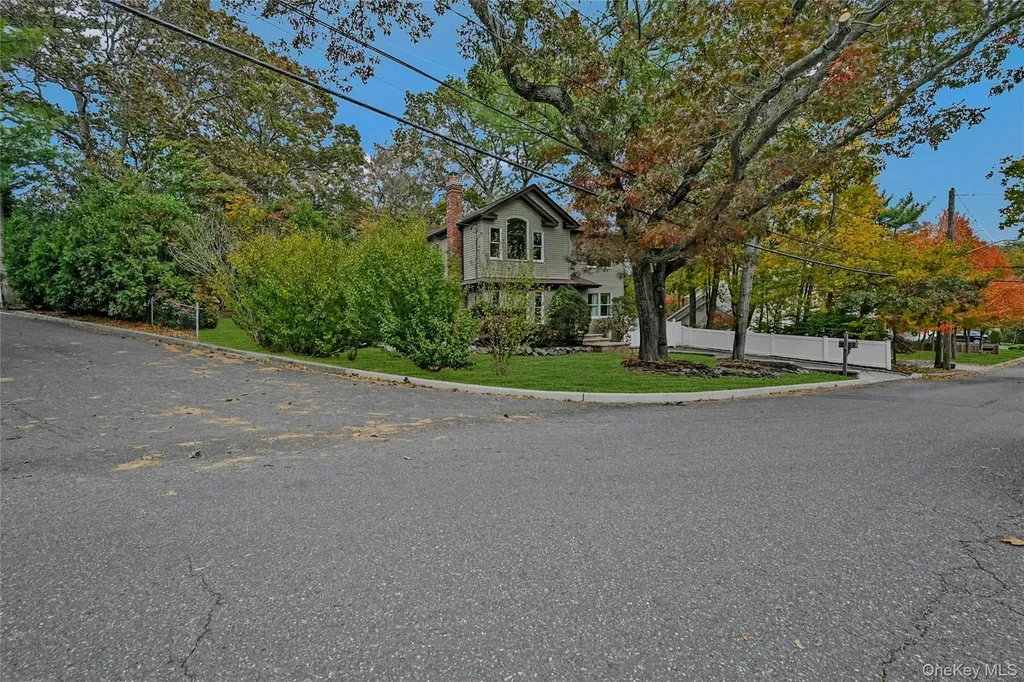 8 Margaret Avenue Nesconset NY 11767