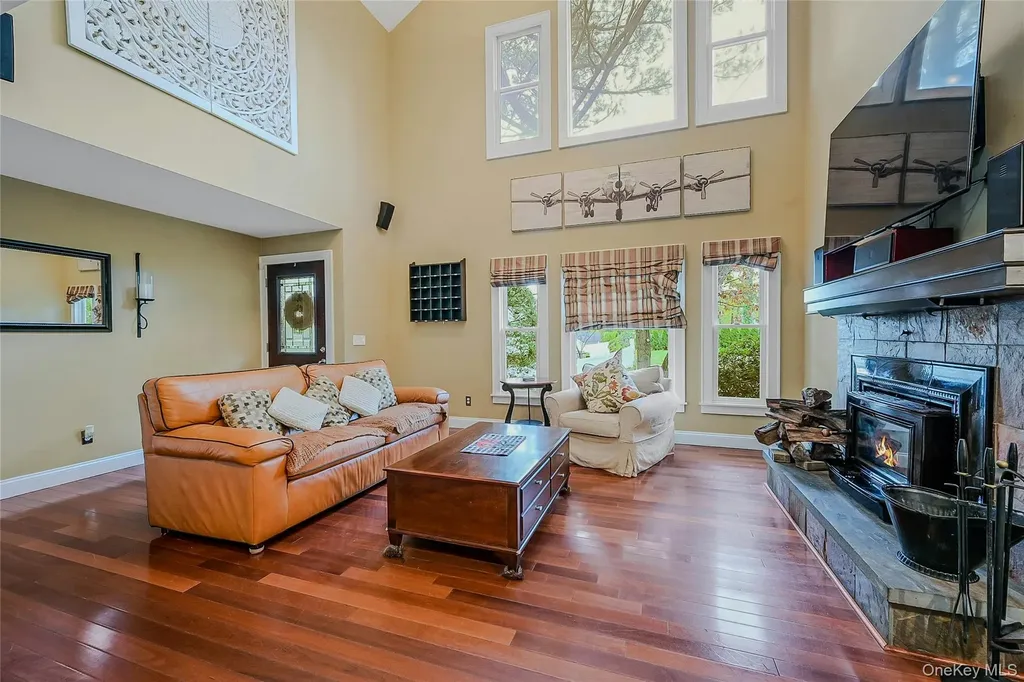 8 Margaret Avenue Nesconset NY 11767
