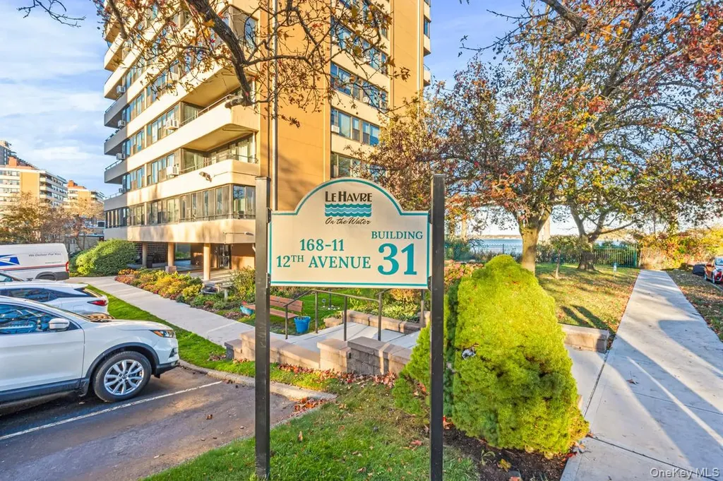 168-11 12th Avenue Beechhurst NY 11357