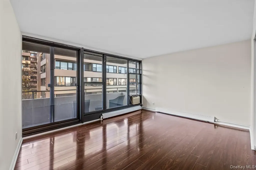 168-11 12th Avenue Beechhurst NY 11357