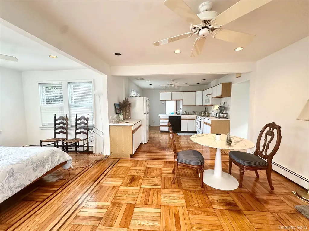 518 Lindell Boulevard Long Beach NY 11561