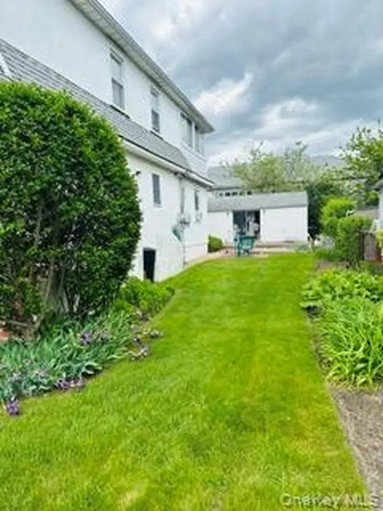 518 Lindell Boulevard Long Beach NY 11561