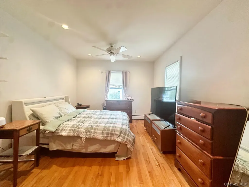 518 Lindell Boulevard Long Beach NY 11561