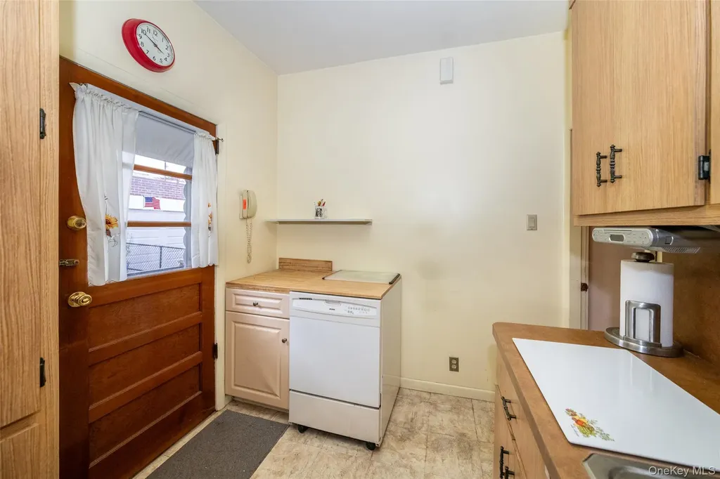 285 Logan Avenue Bronx NY 10465