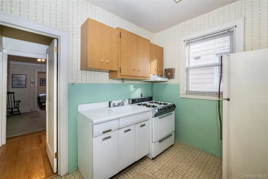 285 Logan Avenue Bronx NY 10465