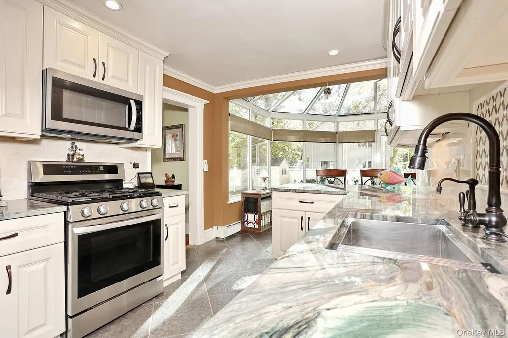 81 E Maple Avenue Suffern NY 10901