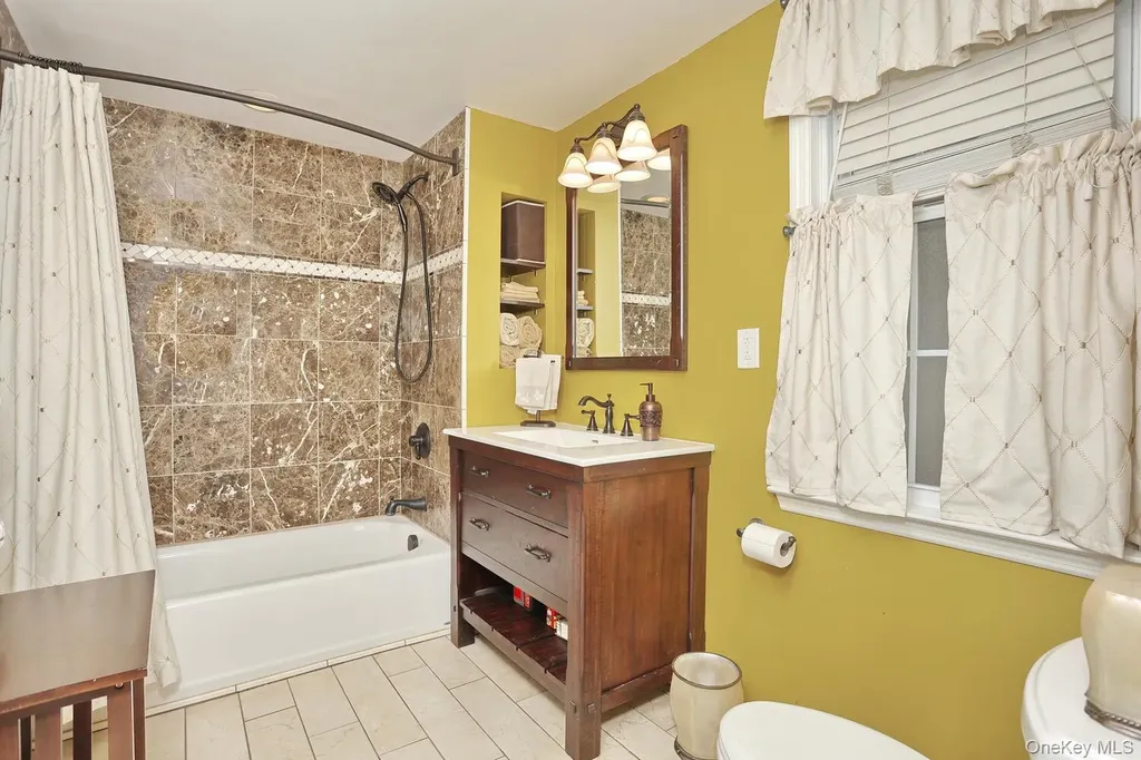 81 E Maple Avenue Suffern NY 10901