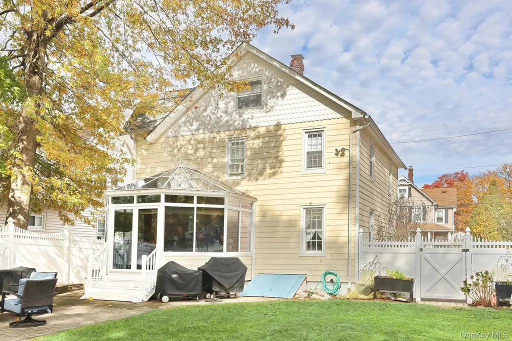 81 E Maple Avenue Suffern NY 10901