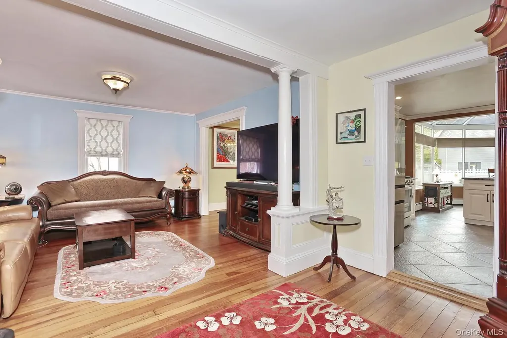 81 E Maple Avenue Suffern NY 10901