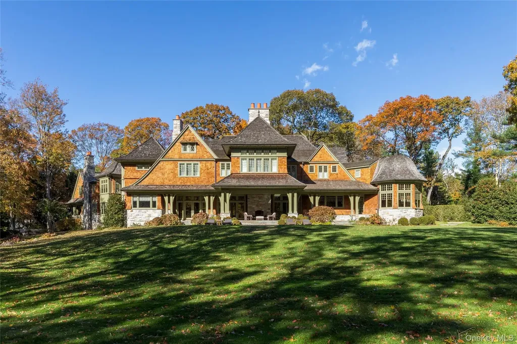 143 Heather Lane Mill Neck NY 11765