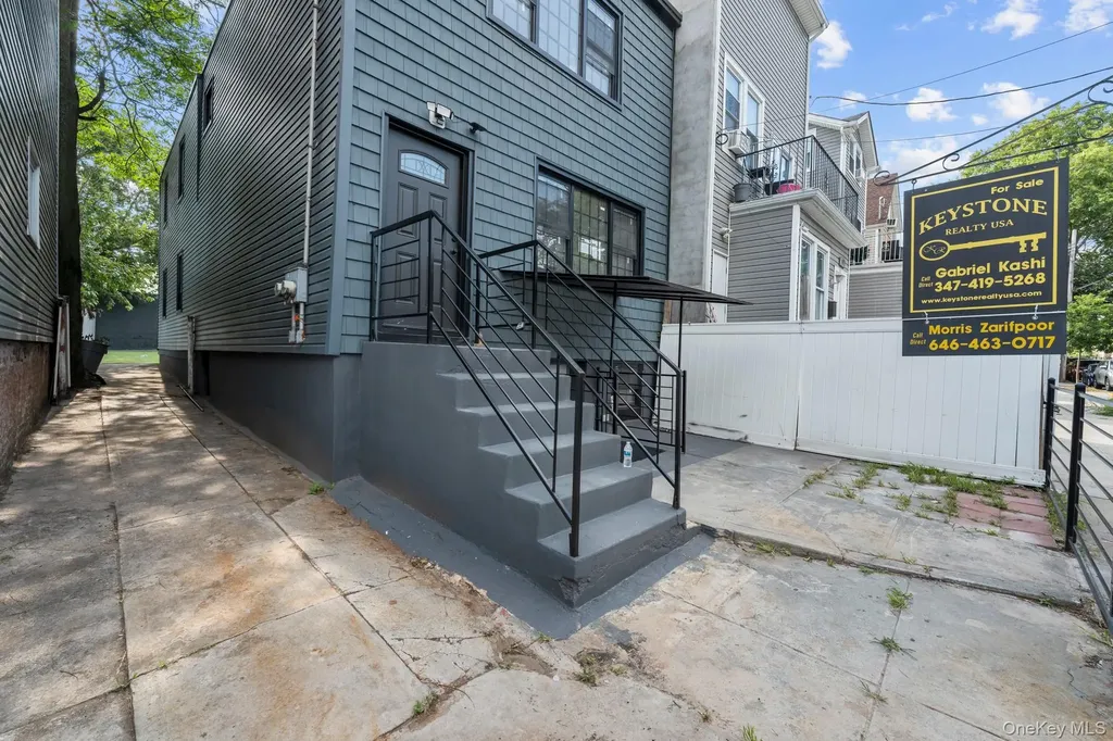 196 Shepherd Avenue Brooklyn NY 11208