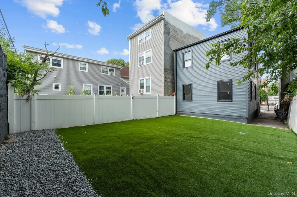 196 Shepherd Avenue Brooklyn NY 11208