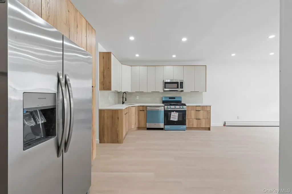 196 Shepherd Avenue Brooklyn NY 11208