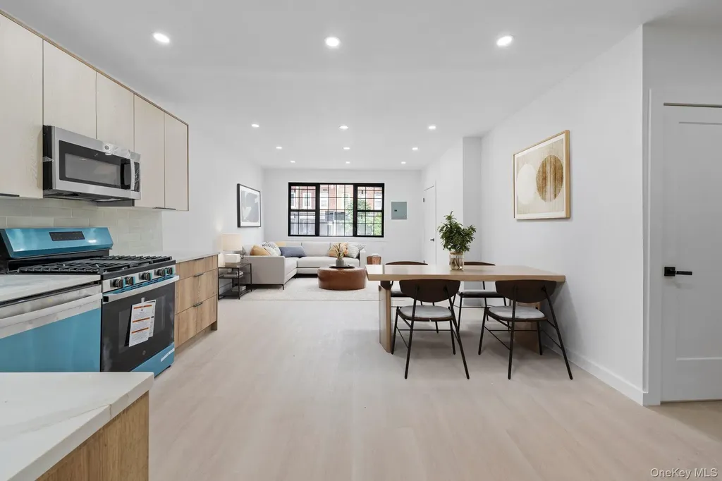 196 Shepherd Avenue Brooklyn NY 11208