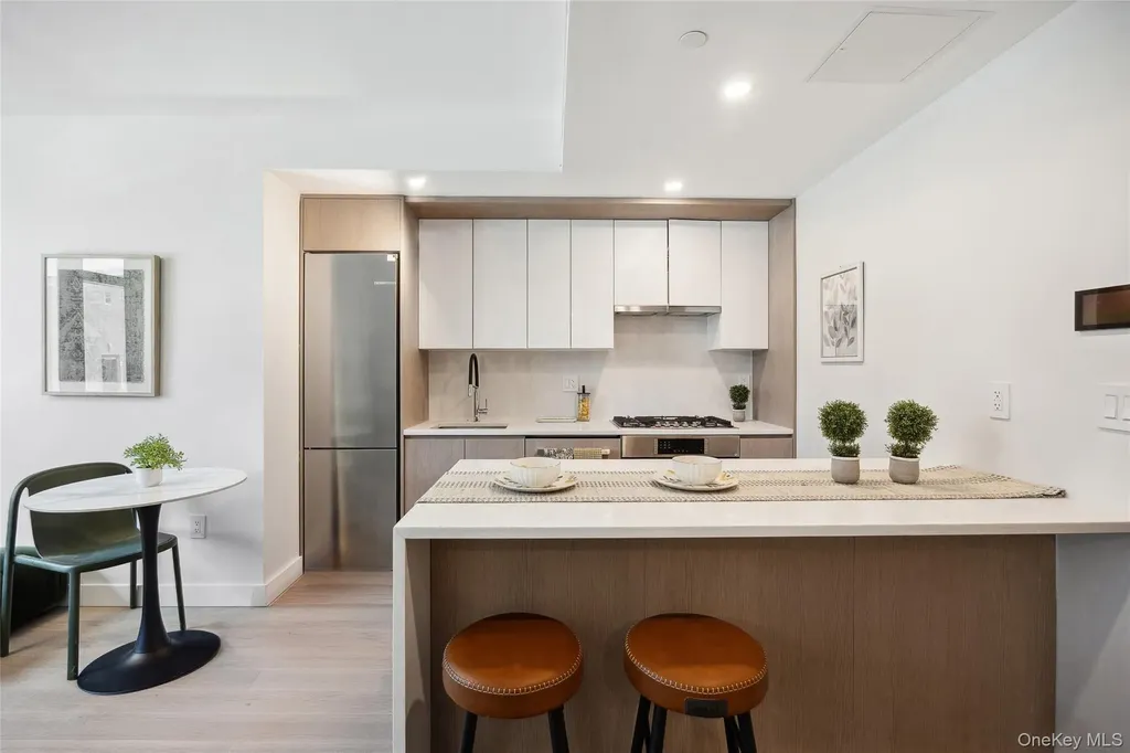 38-20 Parsons Boulevard Flushing NY 11354