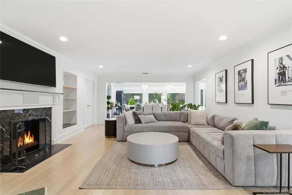 108 Bacon Road Old Westbury NY 11568