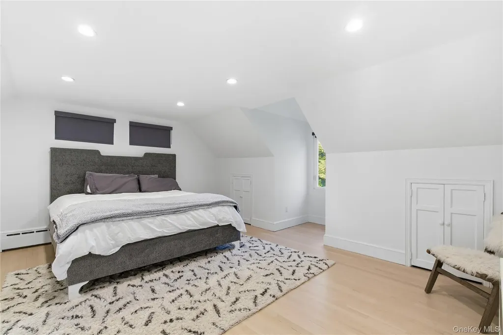 108 Bacon Road Old Westbury NY 11568