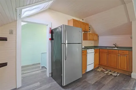 105 S Broadway Nyack NY 10960