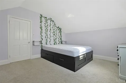 105 S Broadway Nyack NY 10960