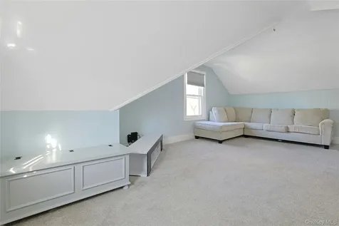 105 S Broadway Nyack NY 10960