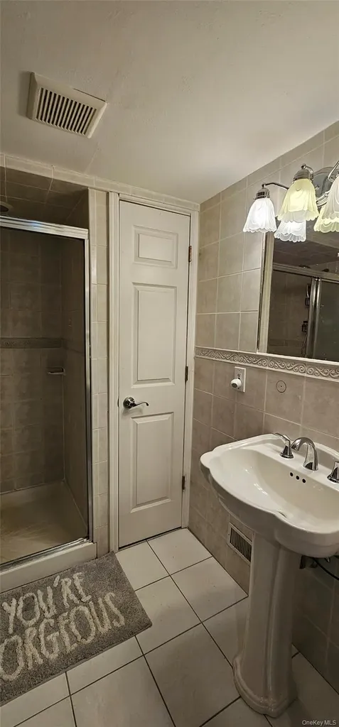 20 Sugarwood Lane Commack NY 11725