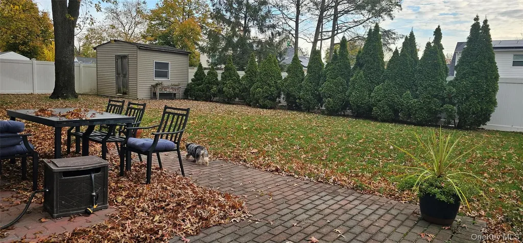20 Sugarwood Lane Commack NY 11725