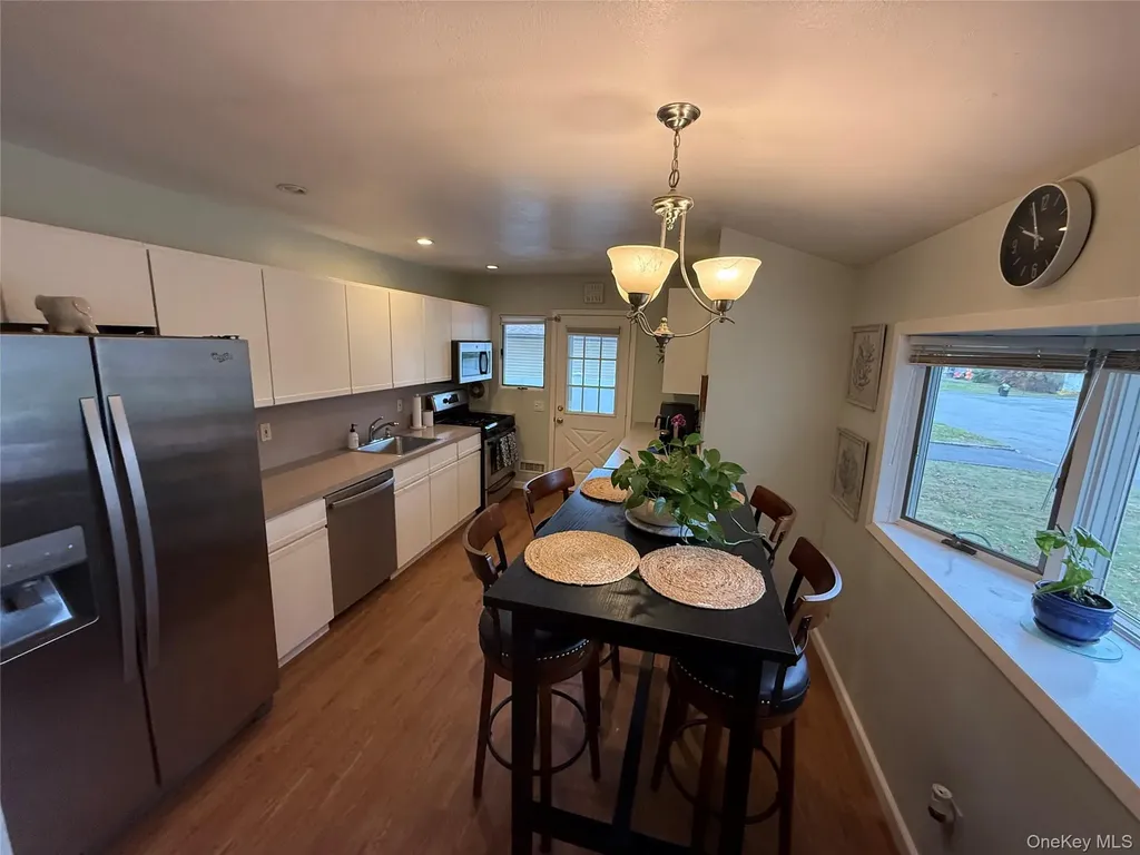 20 Sugarwood Lane Commack NY 11725