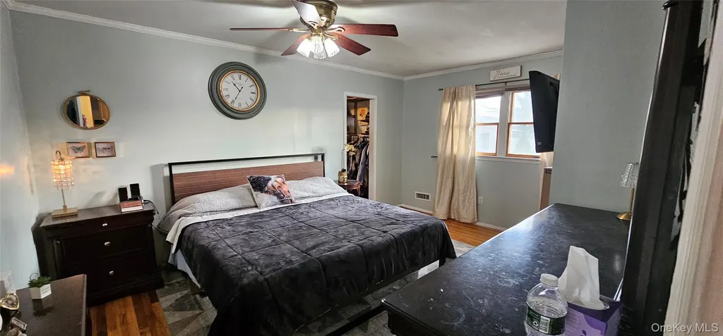 20 Sugarwood Lane Commack NY 11725