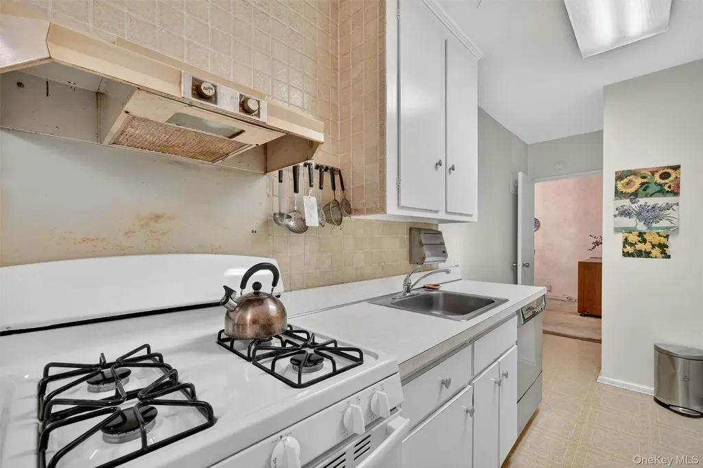 517 Riverdale Avenue Yonkers NY 10705