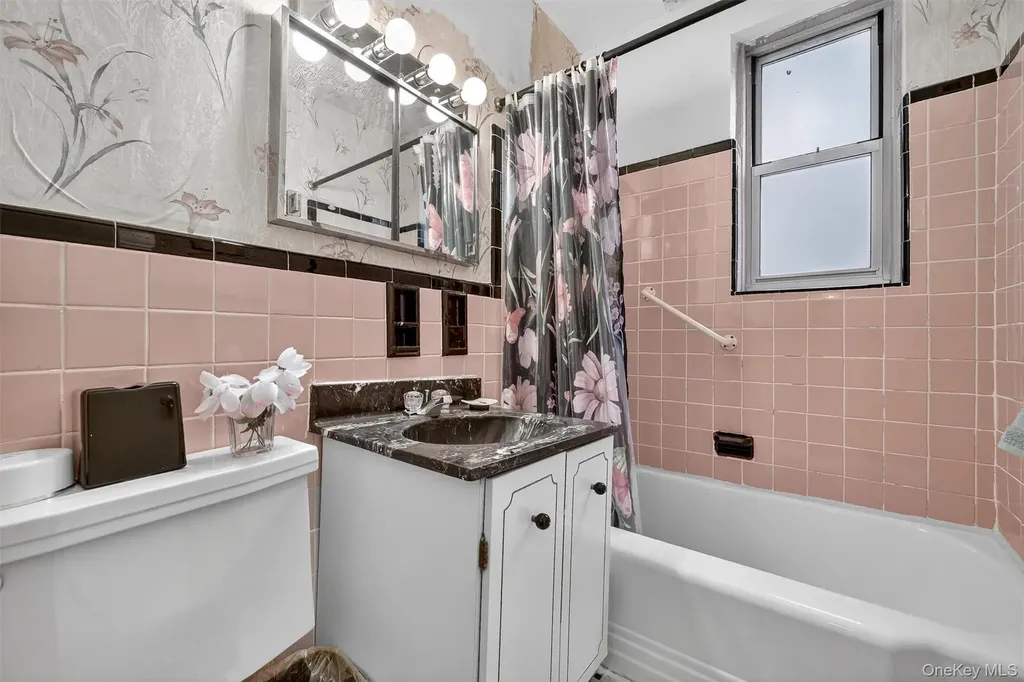 517 Riverdale Avenue Yonkers NY 10705