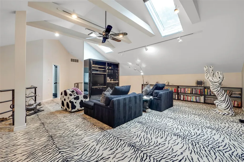 9 Plume Grass Way Westhampton NY 11977