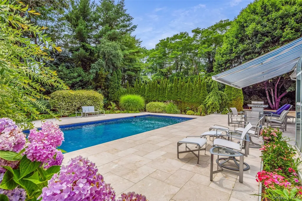 9 Plume Grass Way Westhampton NY 11977