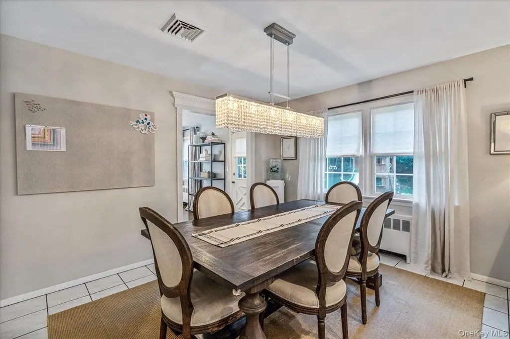 53 Stuart Place Manhasset NY 11030