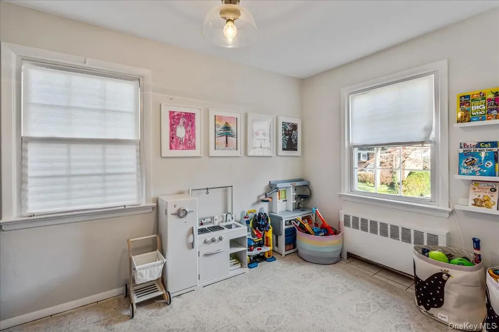 53 Stuart Place Manhasset NY 11030