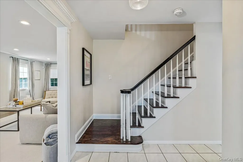 53 Stuart Place Manhasset NY 11030
