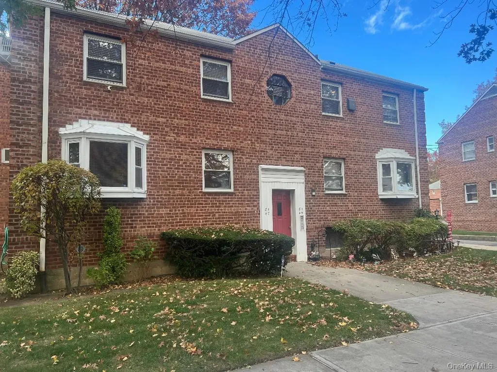 81-49 156 Avenue Howard Beach NY 11414