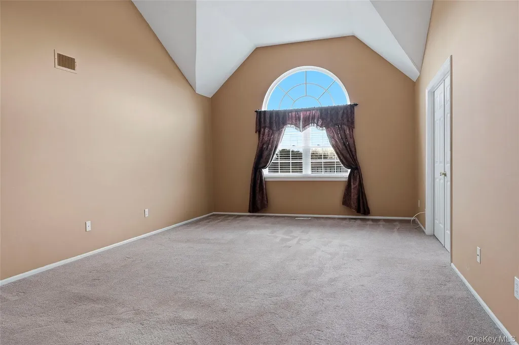 48 Windcrest Drive Manorville NY 11949