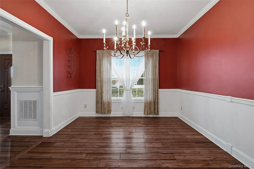 48 Windcrest Drive Manorville NY 11949