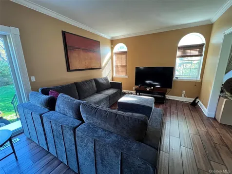 48 Windcrest Drive Manorville NY 11949