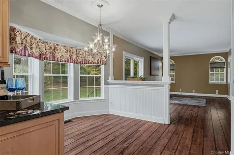 48 Windcrest Drive Manorville NY 11949
