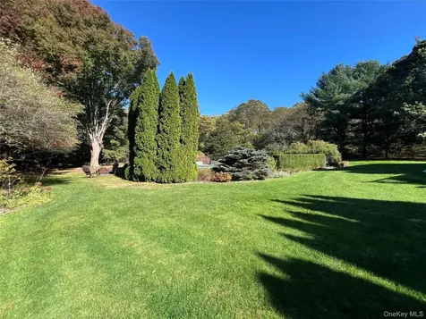48 Windcrest Drive Manorville NY 11949