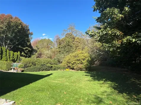 48 Windcrest Drive Manorville NY 11949