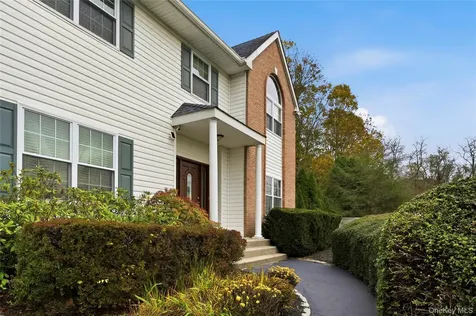 48 Windcrest Drive Manorville NY 11949