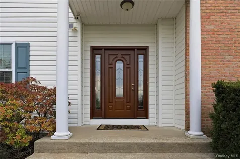 48 Windcrest Drive Manorville NY 11949