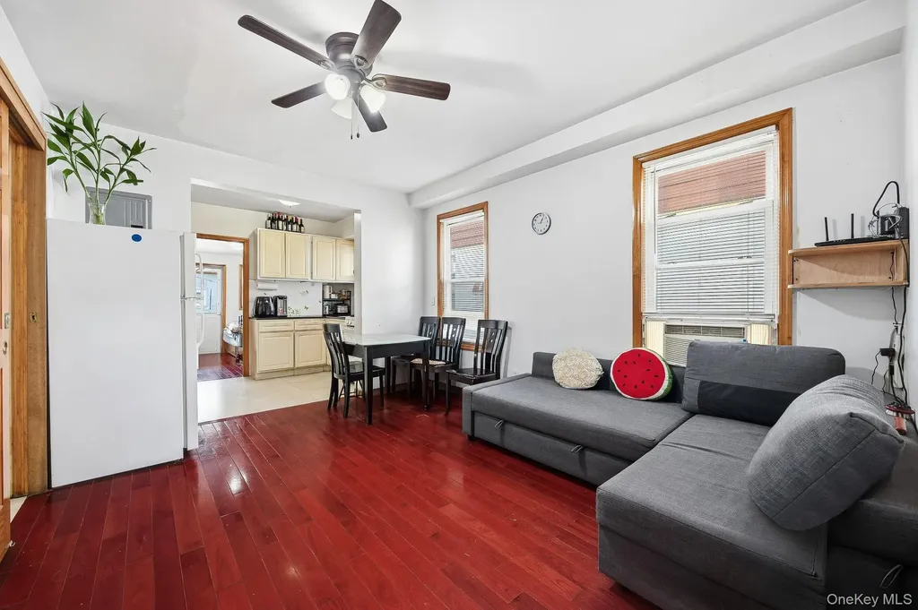 5739 134th Street Flushing NY 11355