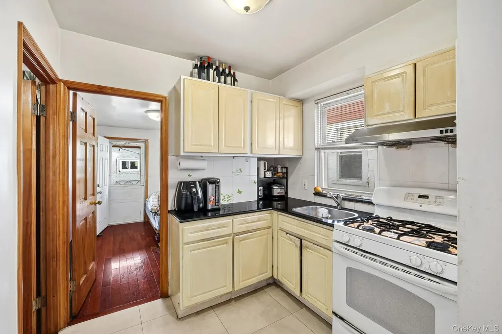 5739 134th Street Flushing NY 11355