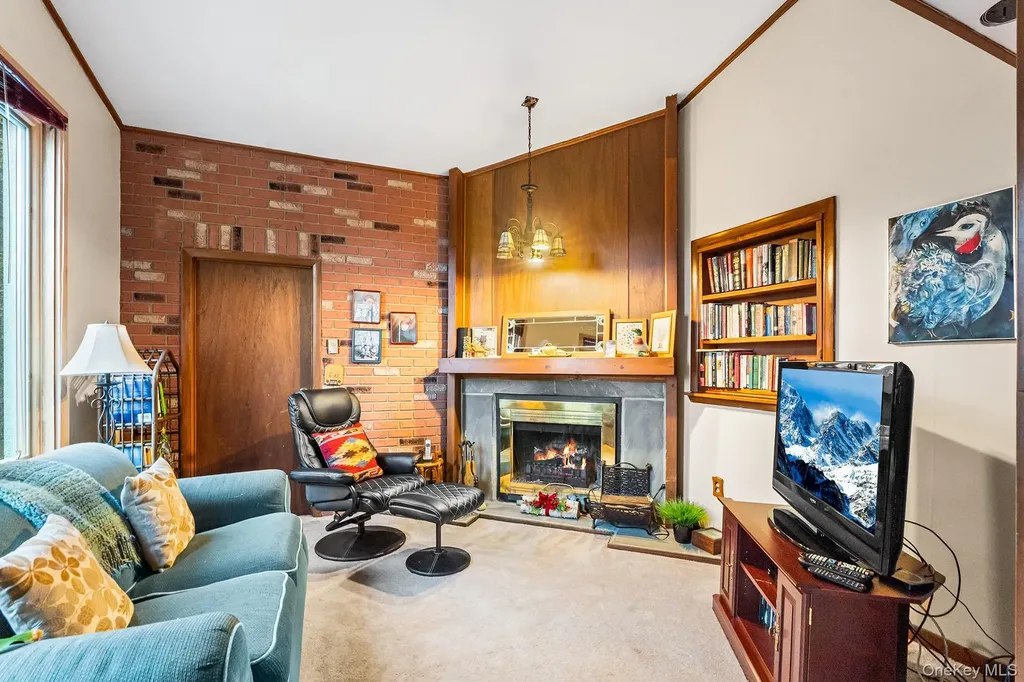 12 Cedar Lane Poughquag NY 12570