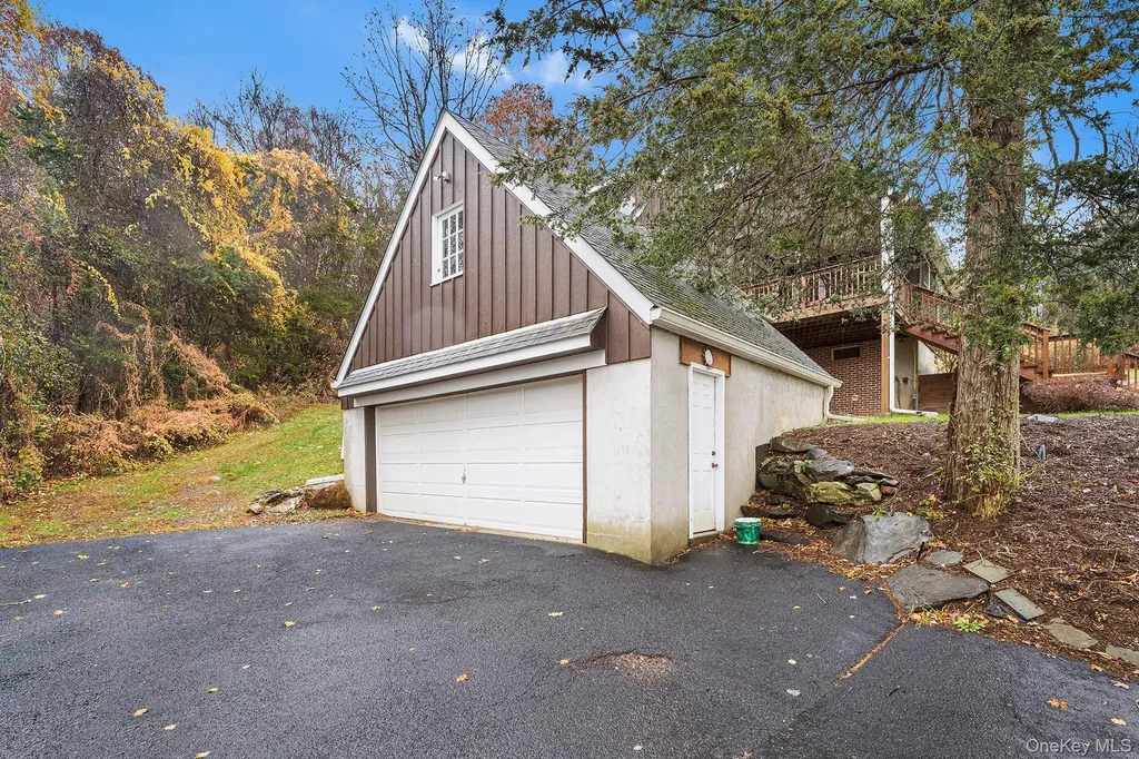 12 Cedar Lane Poughquag NY 12570