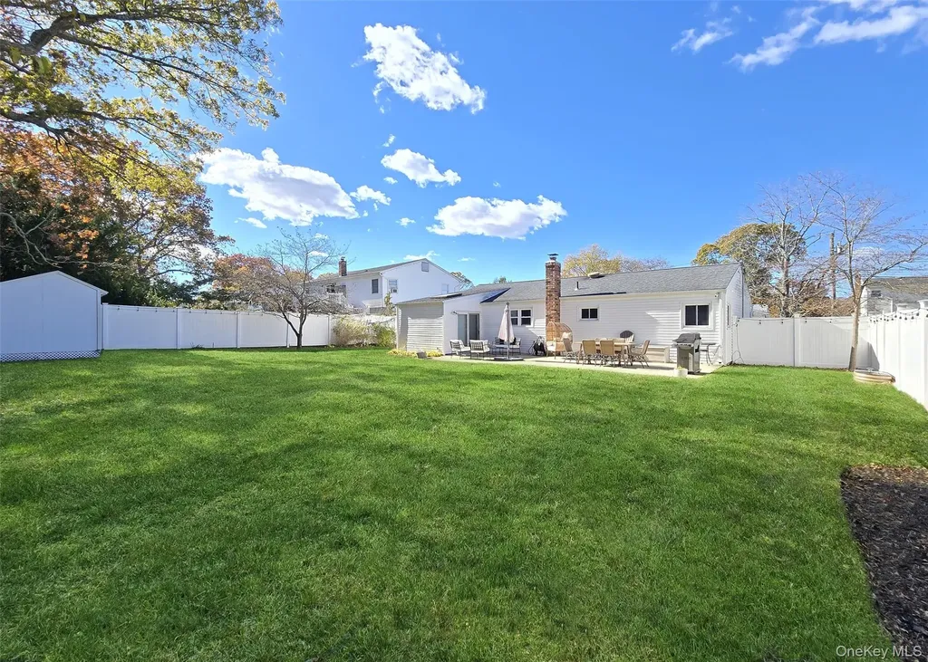 45 Rose Place Selden NY 11784